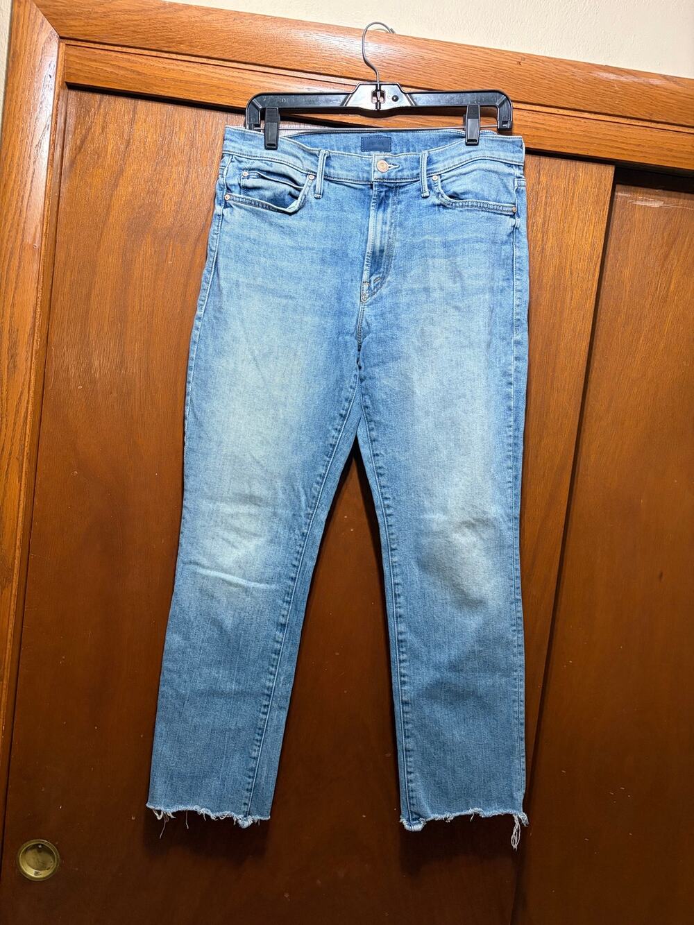 MOTHER The Rascal Ankle Chew Jeans 31 Light Wash Raw Frayed Hem Cropped